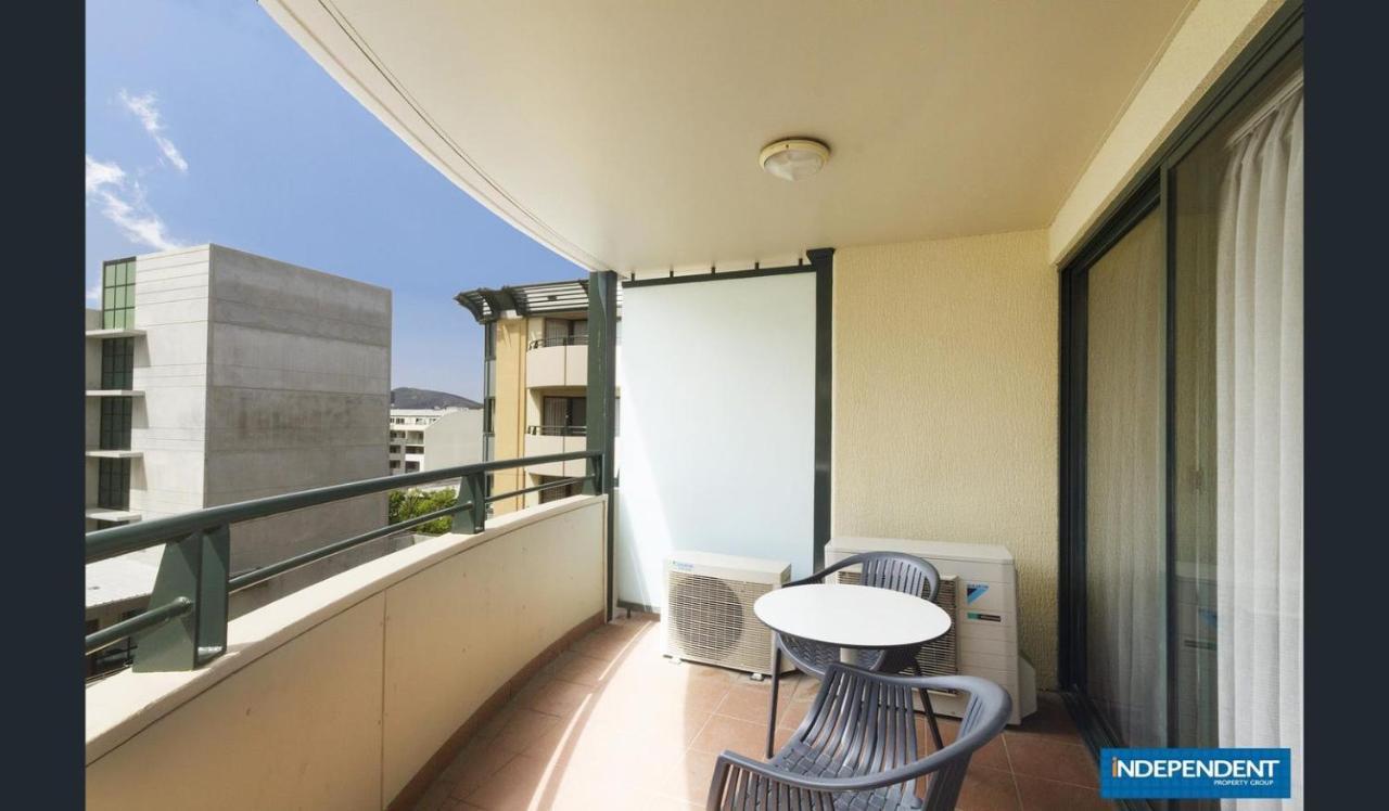 2 Bed 2 Bath Apartment In Braddon, Canberra - Pool, Gym And Free Parking Exterior foto